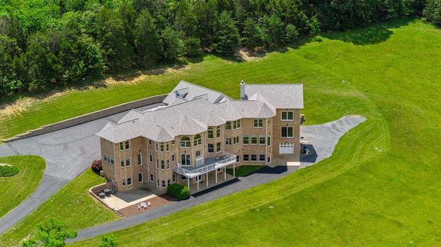 368 Ridge Hollow RD, Edinburg, VA 22824