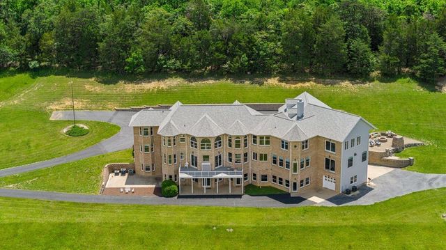 368 Ridge Hollow RD, Edinburg, VA 22824