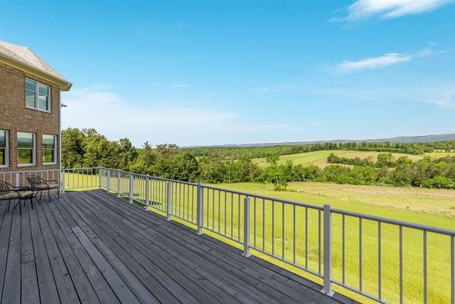 368 Ridge Hollow RD, Edinburg, VA 22824