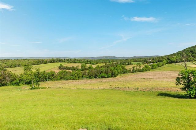 368 Ridge Hollow RD, Edinburg, VA 22824
