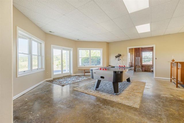 368 Ridge Hollow RD, Edinburg, VA 22824