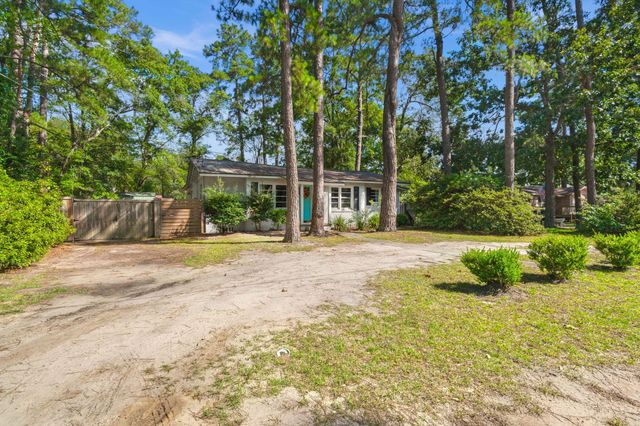 305 Forest Circle, Walterboro, SC 29488