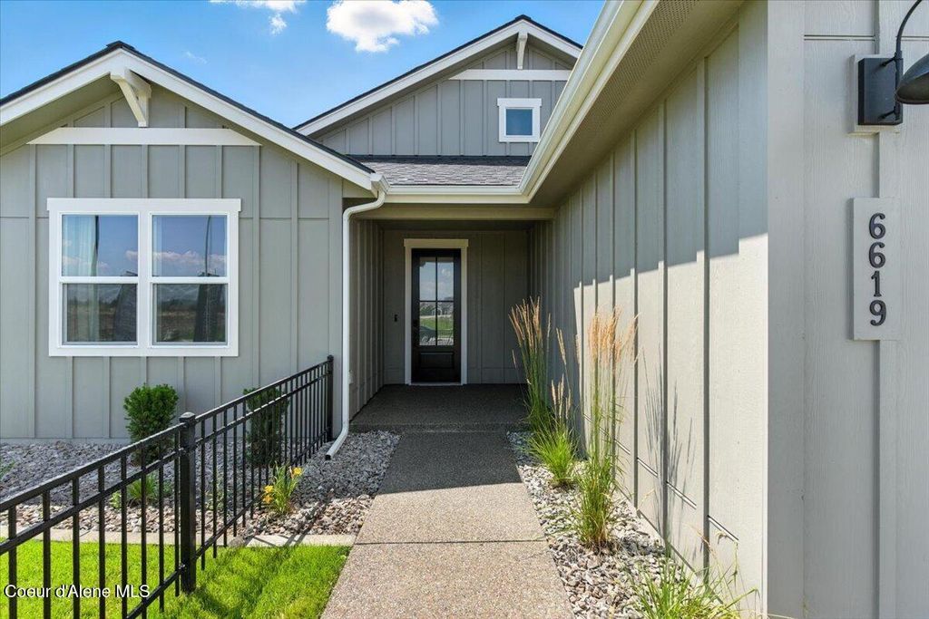 6715 N Alecat St, Coeur d'Alene, ID 83815 photo 3