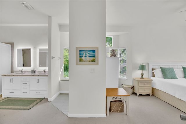 1315 Winding Oaks Circle E 905, Vero Beach, FL 32963