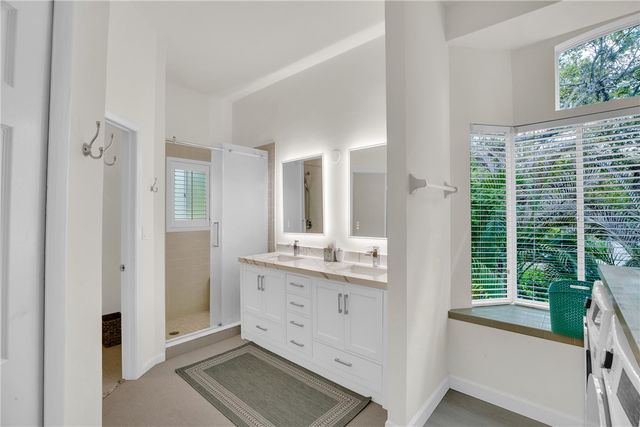 1315 Winding Oaks Circle E 905, Vero Beach, FL 32963