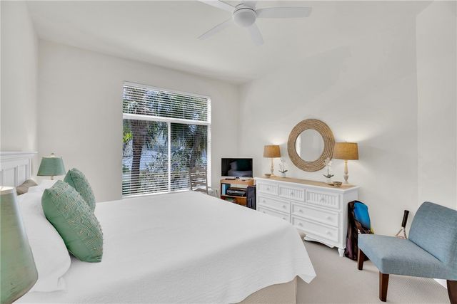 1315 Winding Oaks Circle E 905, Vero Beach, FL 32963