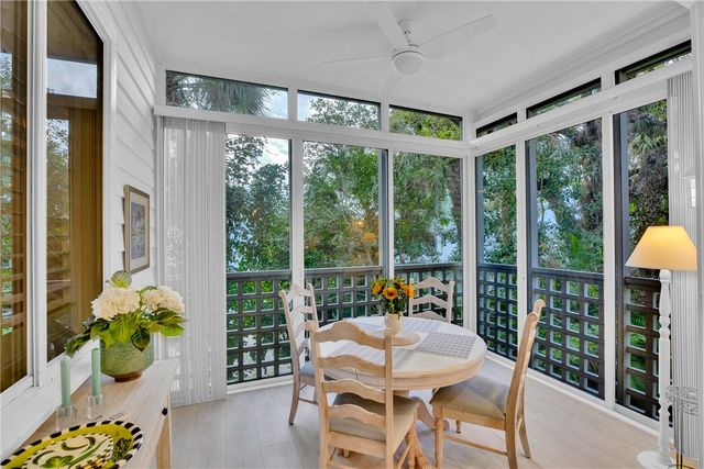 1315 Winding Oaks Circle E 905, Vero Beach, FL 32963