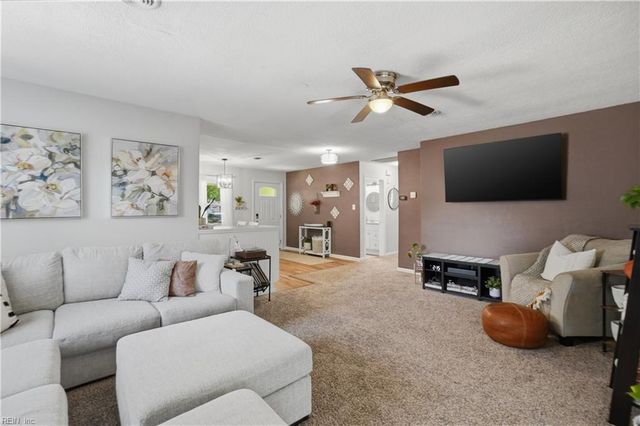 417 Pallets RD, Virginia Beach, VA 23454