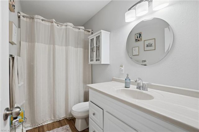 417 Pallets RD, Virginia Beach, VA 23454