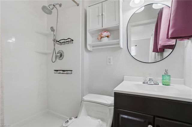 417 Pallets RD, Virginia Beach, VA 23454