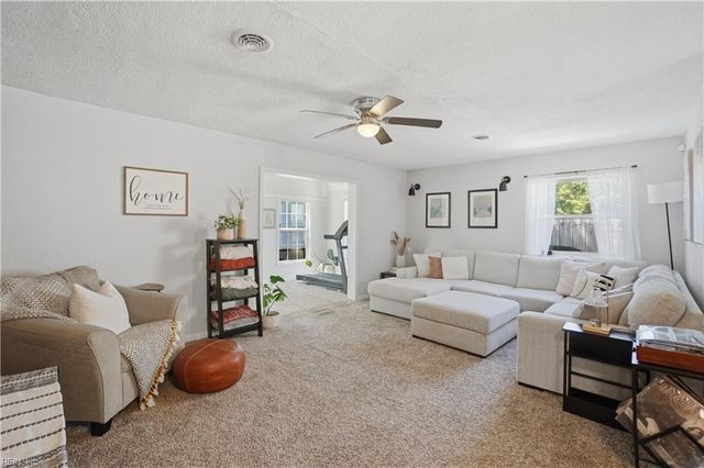417 Pallets RD, Virginia Beach, VA 23454