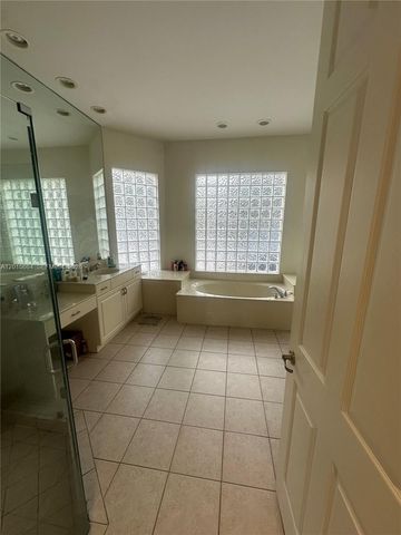 18571 SW 44th St, Miramar, FL 33029