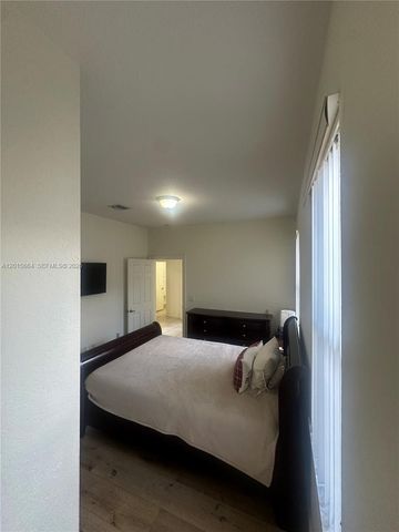 18571 SW 44th St, Miramar, FL 33029