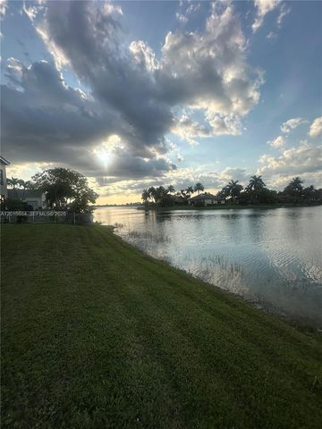 18571 SW 44th St, Miramar, FL 33029