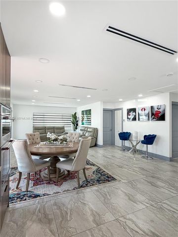 233 W 39th Pl, Hialeah, FL 33012