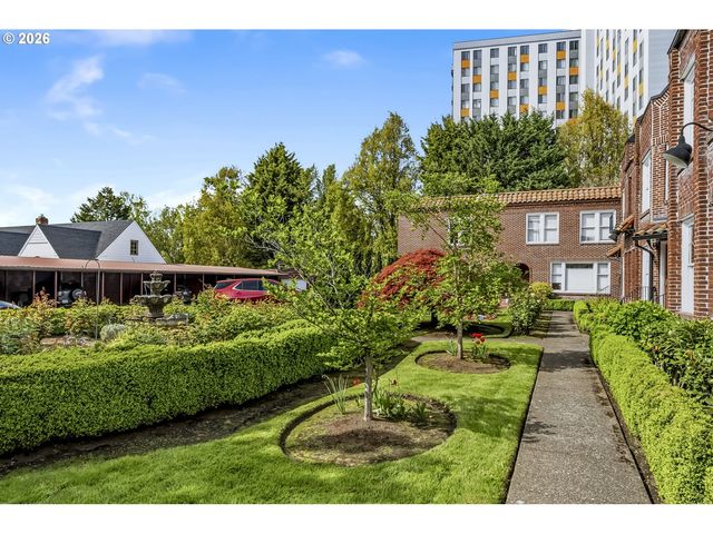 4353 Ne HALSEY St 4, Portland, OR 97213