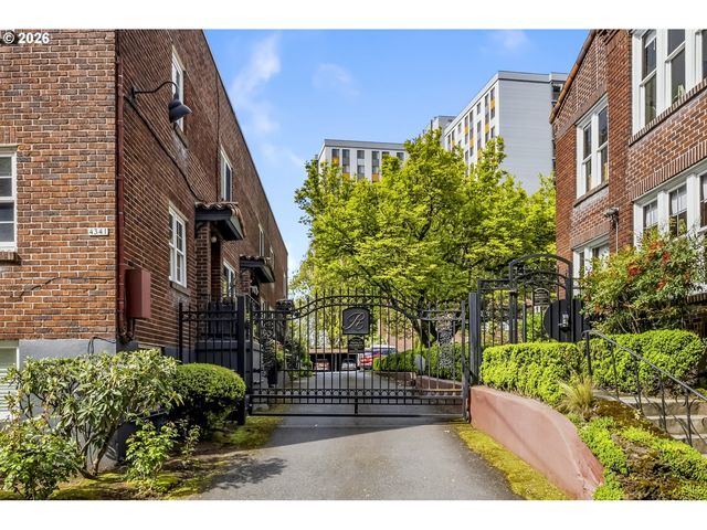 4353 Ne HALSEY St 4, Portland, OR 97213