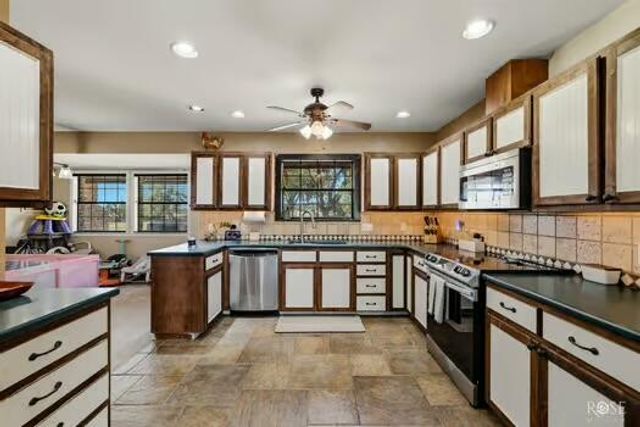 3054 Atkins Lane, Christoval, TX 76935