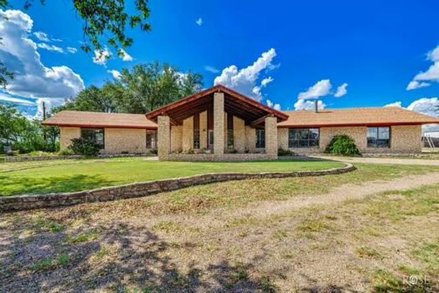 3054 Atkins Lane, Christoval, TX 76935