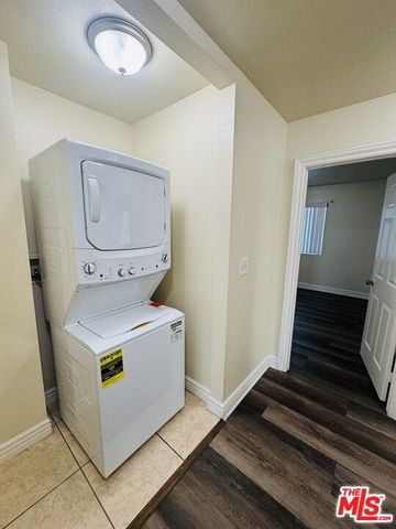 138 E 97th Street, Los Angeles, CA 90003