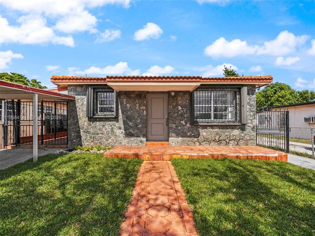 761 E 45th St, Hialeah, FL 33013