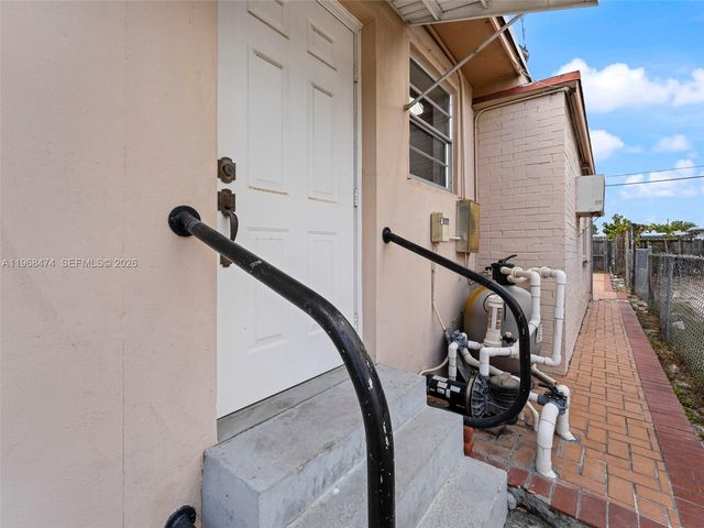 761 E 45th St, Hialeah, FL 33013