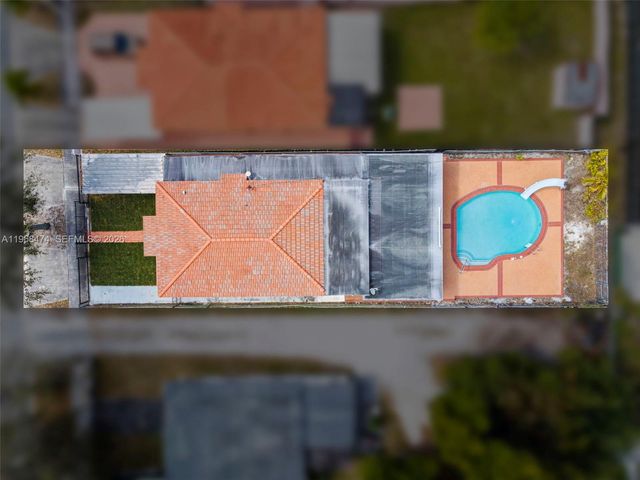 761 E 45th St, Hialeah, FL 33013