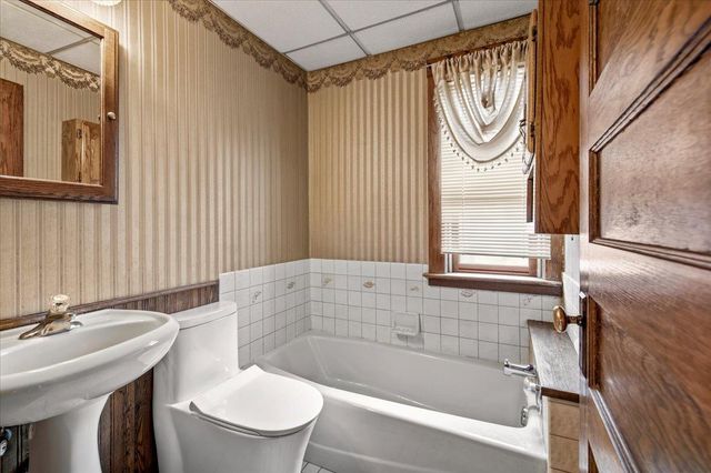 15550 County Road 20, Watertown, MN 55388