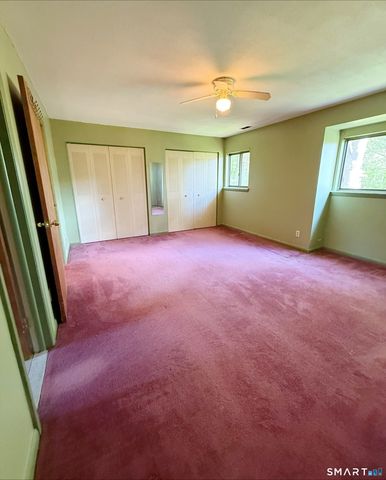 7 Woodland Avenue C, Bloomfield, CT 06002