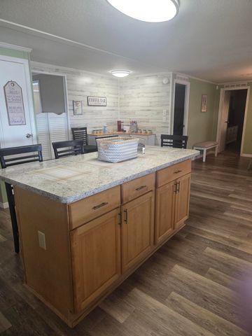 7356 SE Independence Avenue, Hobe Sound, FL 33455