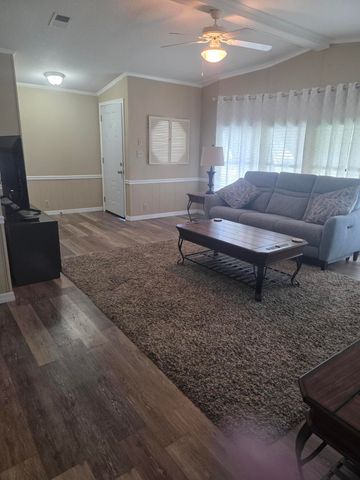 7356 SE Independence Avenue, Hobe Sound, FL 33455