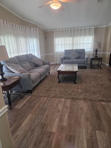 7356 SE Independence Avenue, Hobe Sound, FL 33455