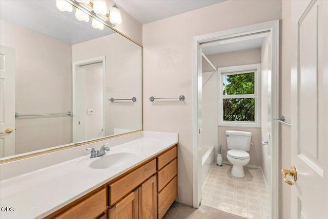 3436 Blue Blossom Drive, Medford, OR 97504