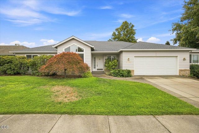 3436 Blue Blossom Drive, Medford, OR 97504