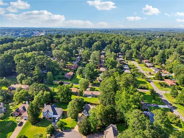 97 Lansing NW Drive, Kennesaw, GA 30144