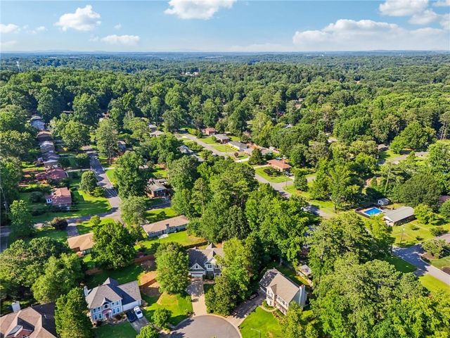 97 Lansing NW Drive, Kennesaw, GA 30144