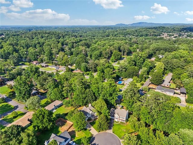97 Lansing NW Drive, Kennesaw, GA 30144