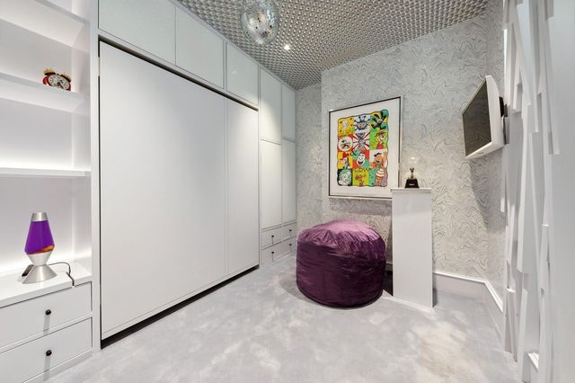 150 Bradley Place 906, Palm Beach, FL 33480