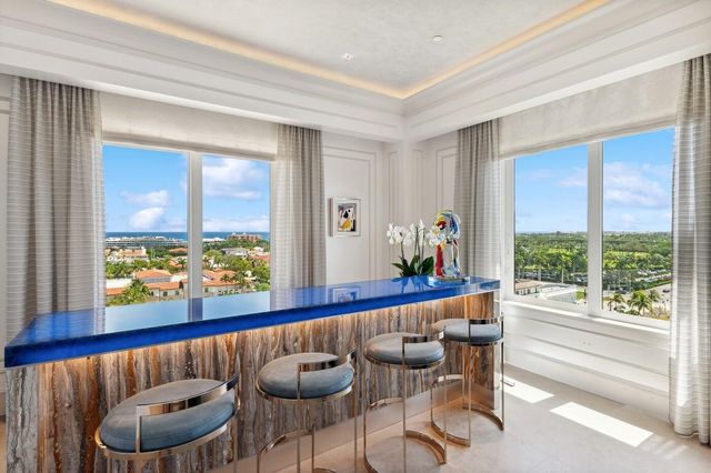 150 Bradley Place 906, Palm Beach, FL 33480