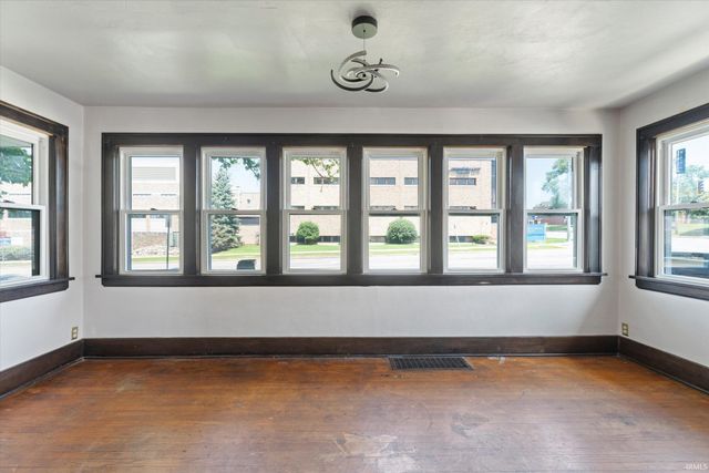 1022 E Colfax Avenue, South Bend, IN 46617
