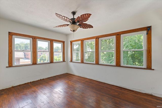 1022 E Colfax Avenue, South Bend, IN 46617