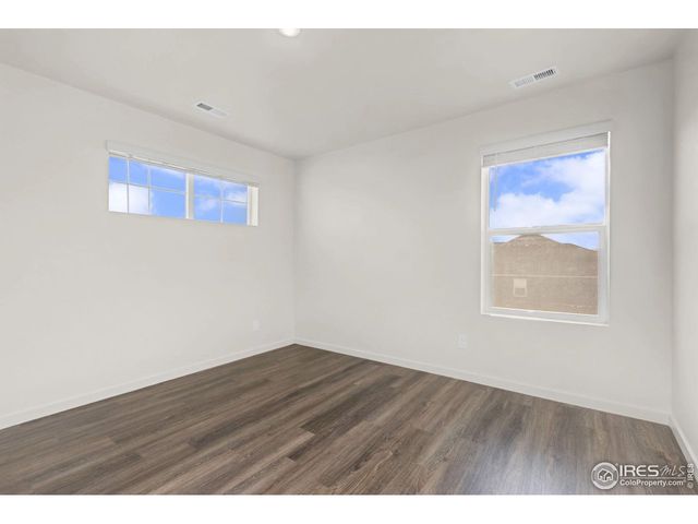 6054 Holstein Dr, Fort Collins, CO 80528