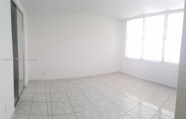5401 Collins Ave 416, Miami Beach, FL 33140