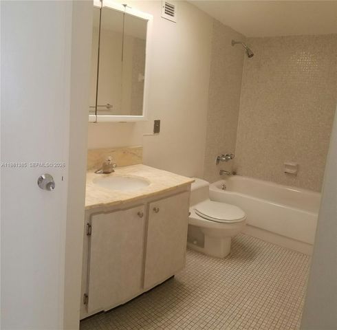 5401 Collins Ave 416, Miami Beach, FL 33140