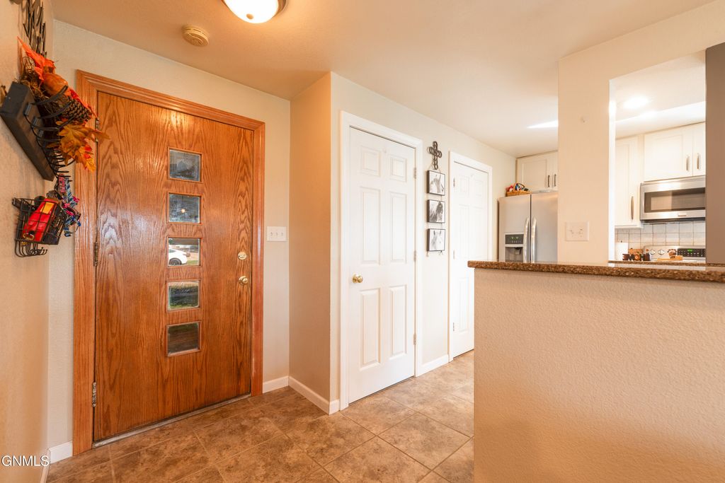 915 W Ave C, Bismarck, ND 58501 photo 5