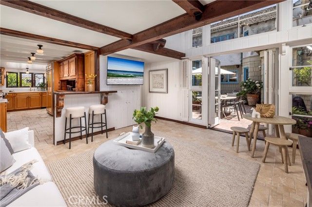 115 Apolena Avenue, Newport Beach, CA 92662