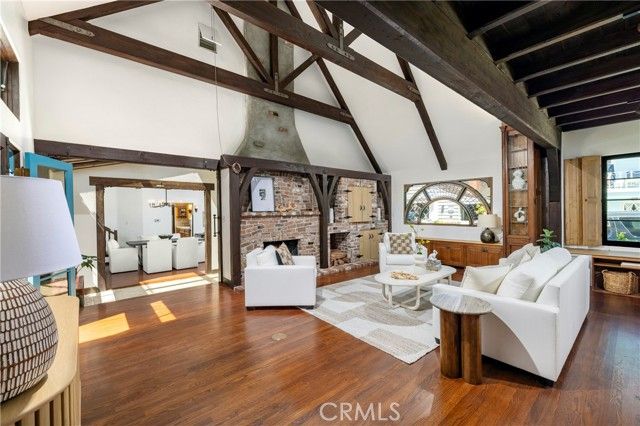 115 Apolena Avenue, Newport Beach, CA 92662