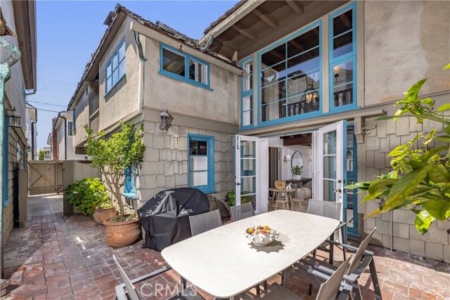 115 Apolena Avenue, Newport Beach, CA 92662