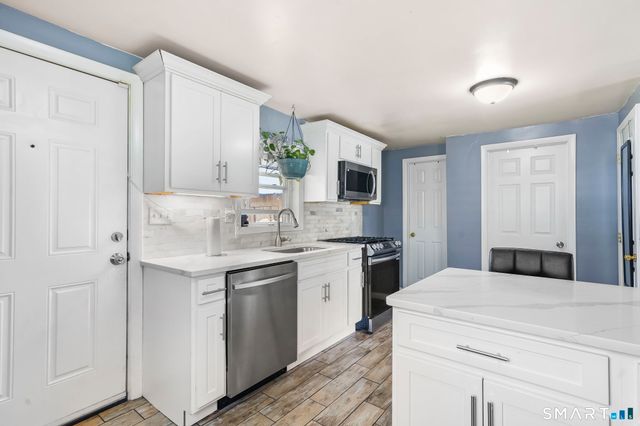 204 Barnes Avenue, New Haven, CT 06513