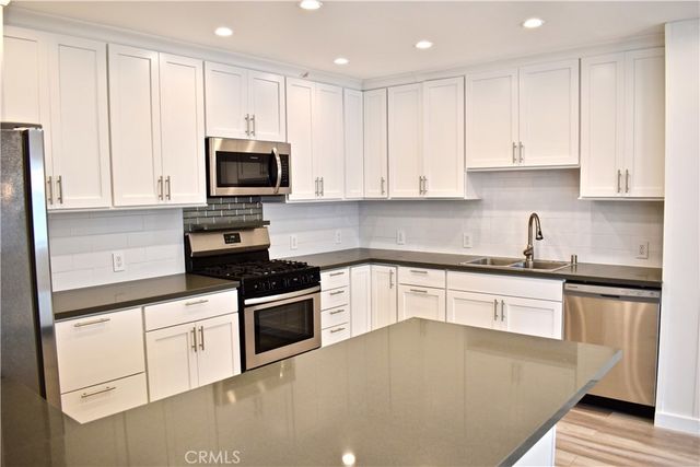 300 Maryland Street 1, El Segundo, CA 90245